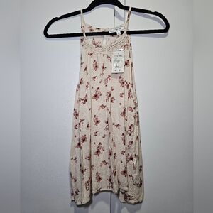 NWT Hippie Rose Cream Floral Tank, Large